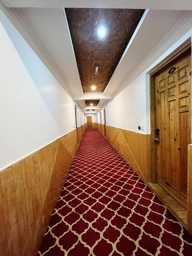 Hotel Sheen Srinagar  Exterior photo