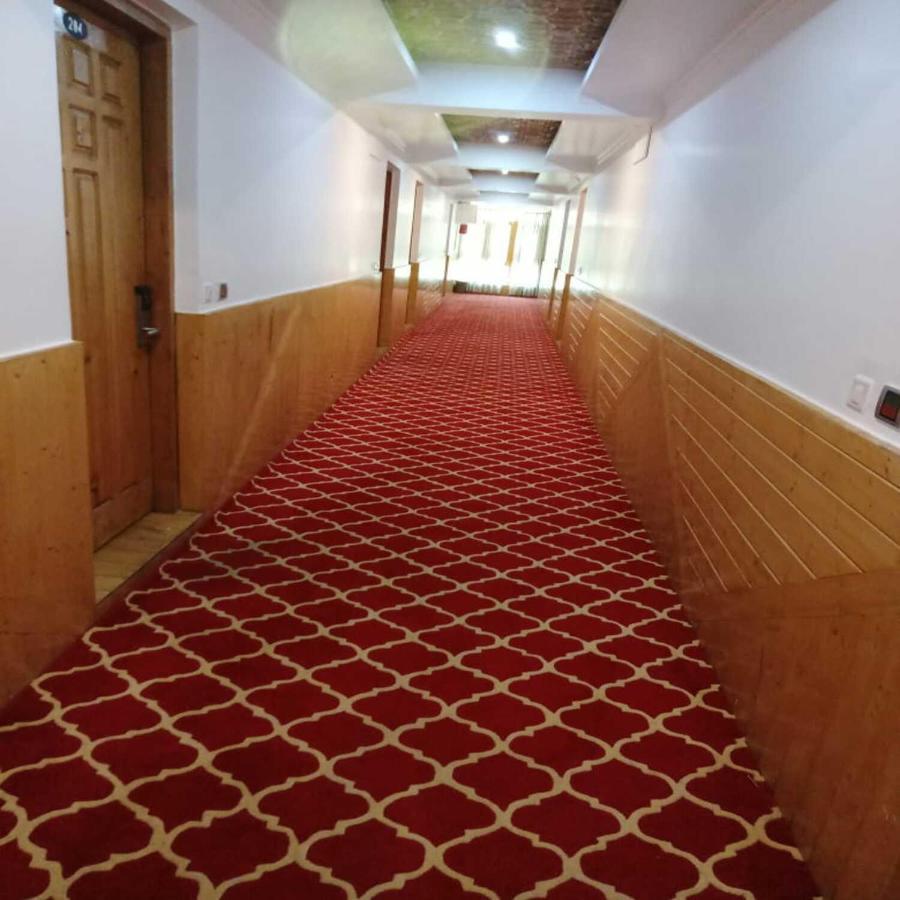 Hotel Sheen Srinagar  Exterior photo