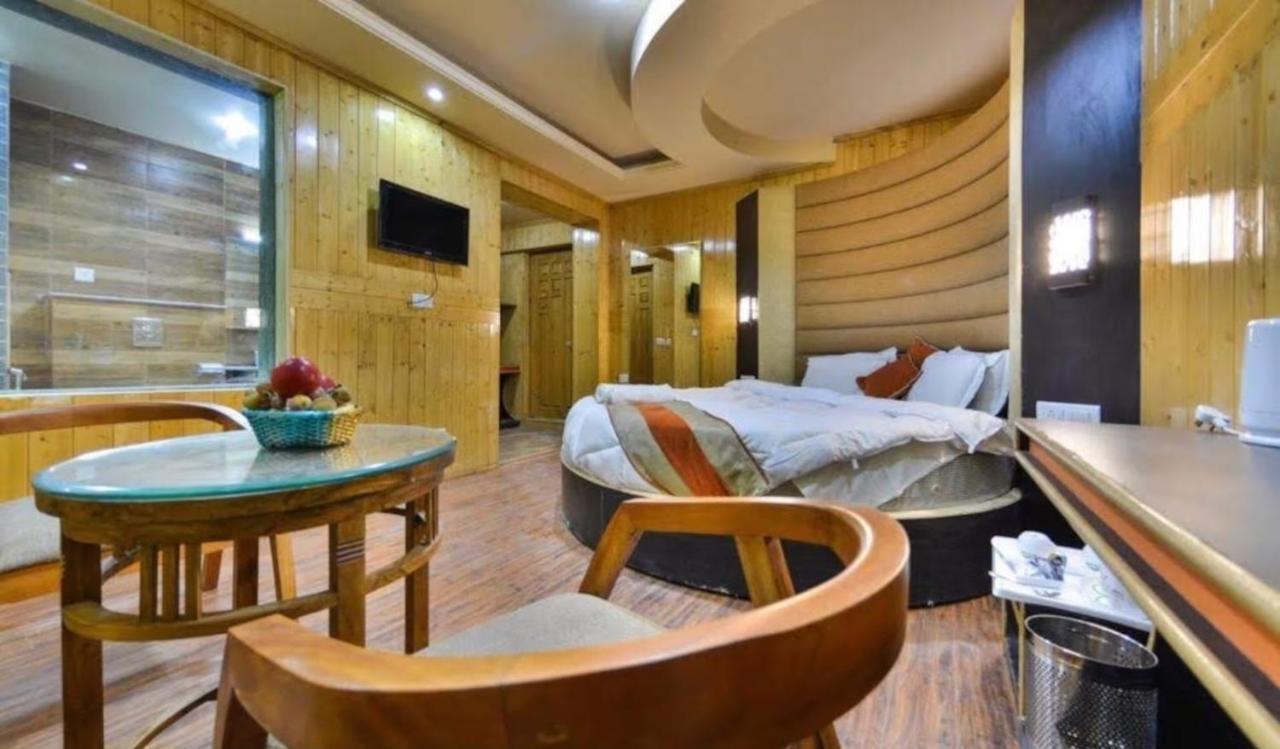 Hotel Sheen Srinagar  Exterior photo